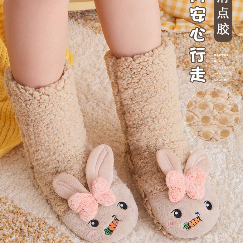 羊羔绒袜子女秋冬加绒加厚保暖居家睡眠袜硅胶防滑地板袜中筒女袜